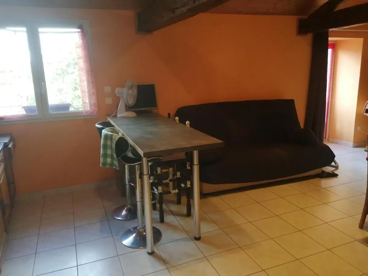 Petite Maison De Village Loustalou Saint-Antonin-de-Lacalm Casa de Férias